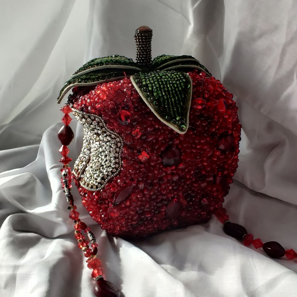 Mary Frances First Bite Beaded Purse